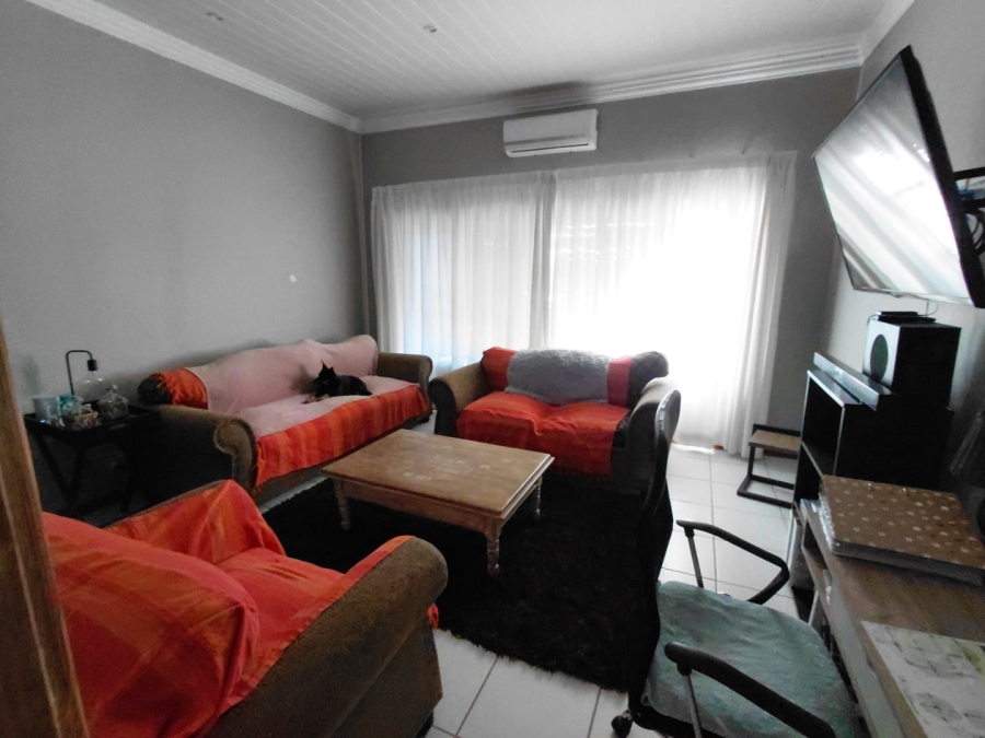 3 Bedroom Property for Sale in Wilgenhof Free State